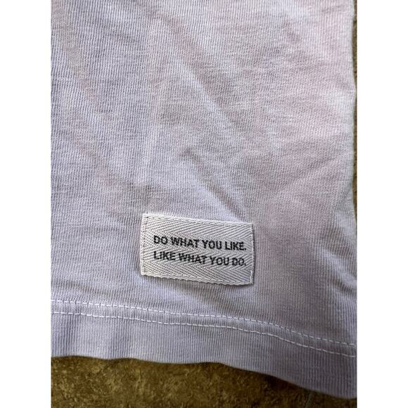 LIFE IS GOOD V-neck lavender tank top, women's size L - Picture 6 of 8